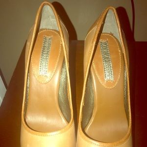 Banana republic heels